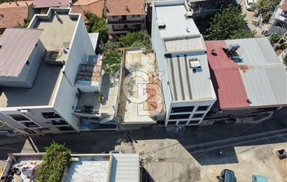 Karabağlar Bozyakada 3 kat imarlı müstakil ev ve arsa