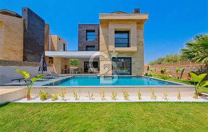 ÖLÜDENİZ'DE SATILIK ULTRA LÜKS 4+1 SIFIR MÜSTAKİL HAVUZLU VİLLA