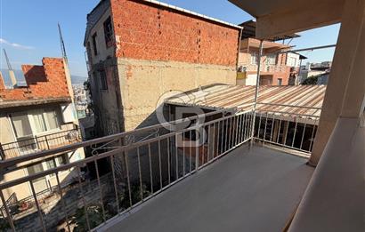 BAYRAKLI'DA 214 M2 ARSALI SATILIK MÜSTAKİL BİNA