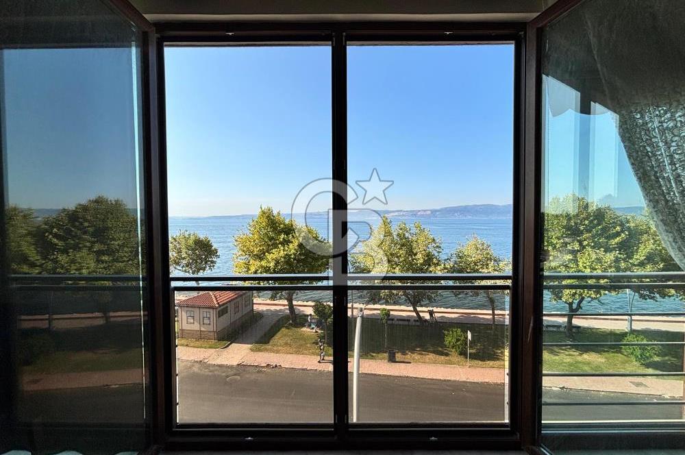 KARAMÜRSEL SAHİL'DE FULL EŞYALI ARA KAT 3+1 SATILIK DAİRE