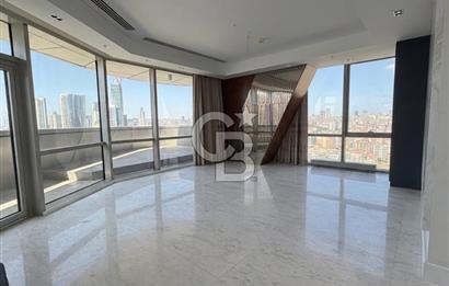 Ataşehir Metropol'de İFM Manzaralı Satılık 4+1 Balkonlu Daire