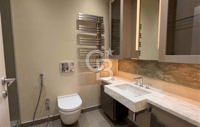 Ataşehir Metropol'de İFM Manzaralı Satılık 4+1 Balkonlu Daire