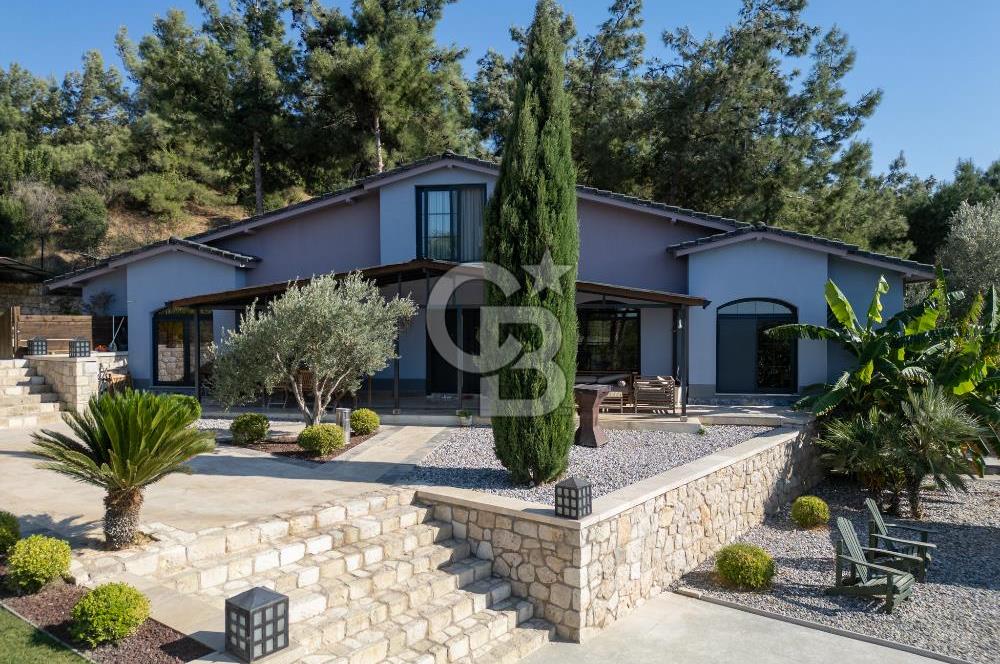 TEOK'tan Kekliktepe'de 1.989m² Arsa İçerisinde 2 Satılık Villa