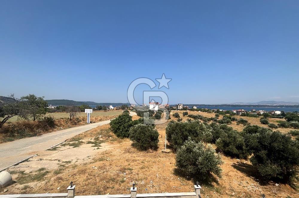 Eceabat İsmetpaşa'da Boğaz Manzaralı Havuzlu 2+1 Yazlık