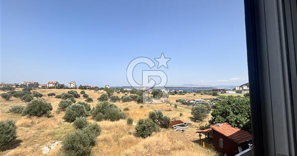 Eceabat İsmetpaşa'da Deniz Manzaralı Havuzlu 1+1 Daire - 370372