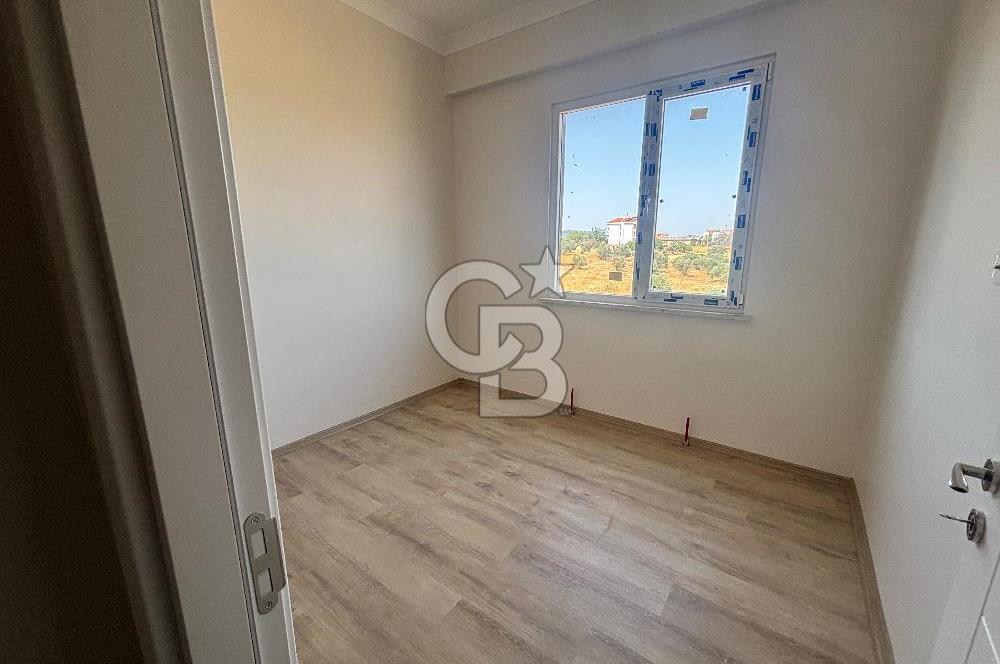 Eceabat İsmetpaşa'da Deniz Manzaralı Havuzlu 1+1 Daire