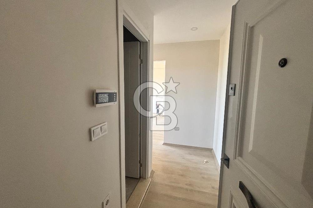 Eceabat İsmetpaşa'da Deniz Manzaralı Havuzlu 1+1 Daire