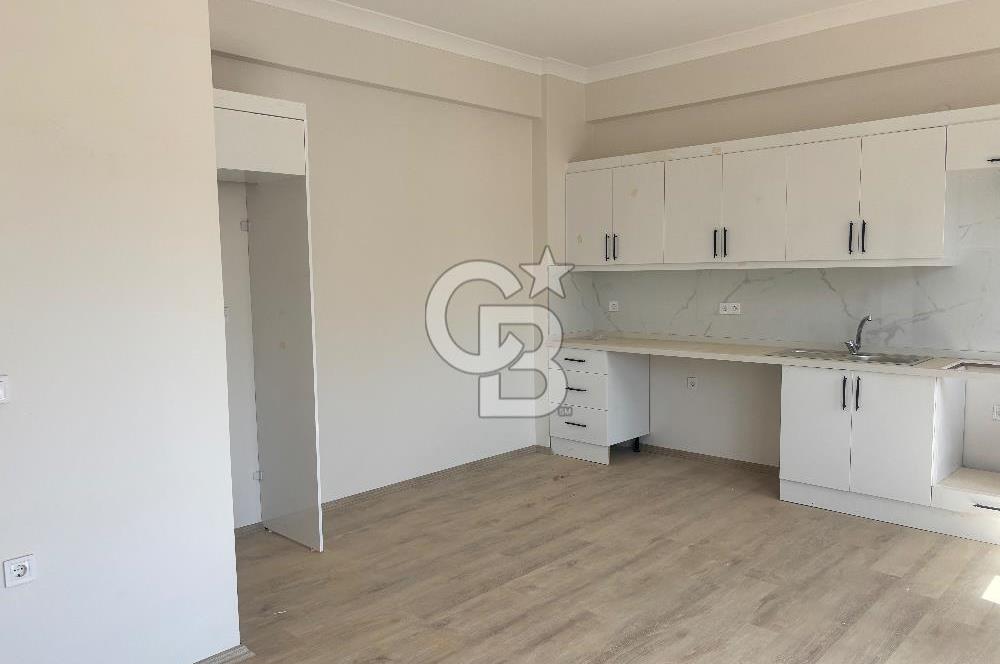 Eceabat İsmetpaşa'da Deniz Manzaralı Havuzlu 1+1 Daire