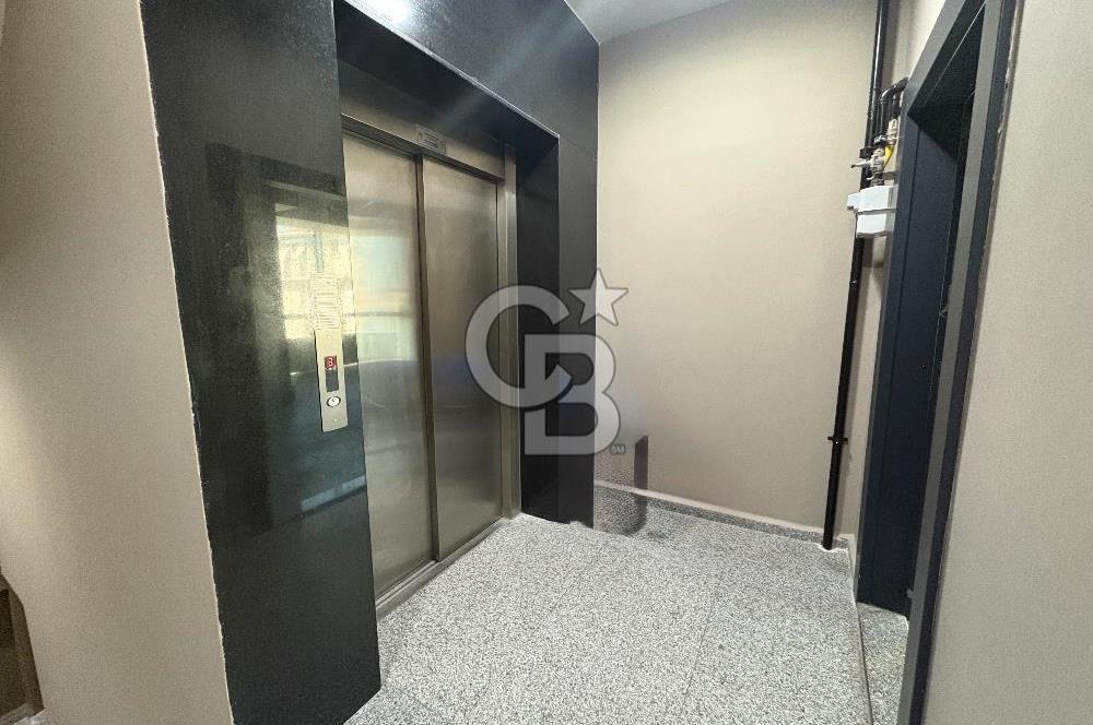 Velibaba Ankara Caddesinde 150 m² Net, Yenilenmiş Plaza ofisi