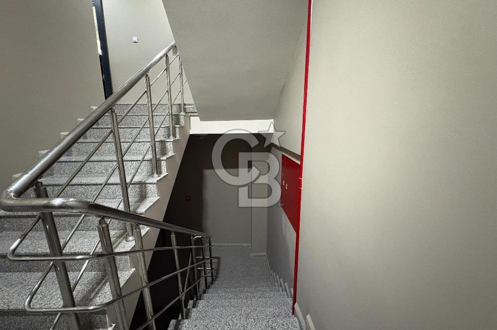 Velibaba Ankara Caddesinde 150 m² Net, Yenilenmiş Plaza ofisi