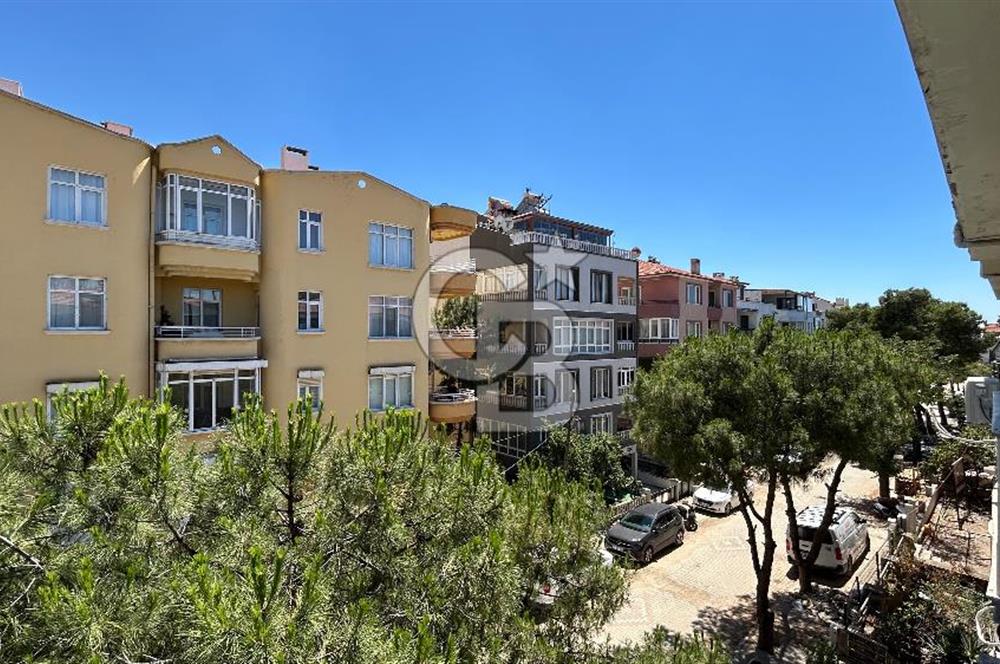 AYVALIK 150 EVLER MAH. MERKEZİ KONUM SATILIK 3+1 DAİRE
