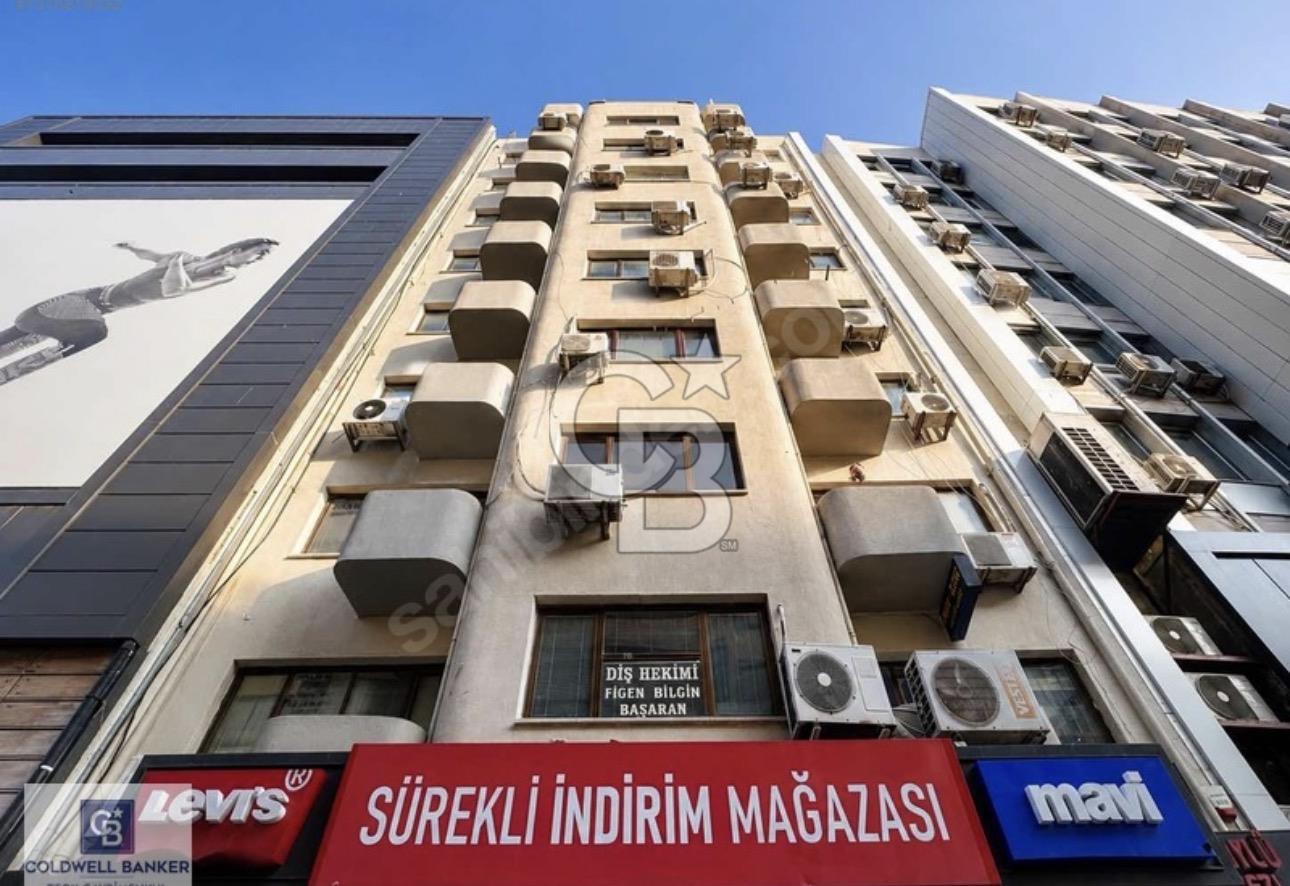 Konak’ta Satılık Ofis