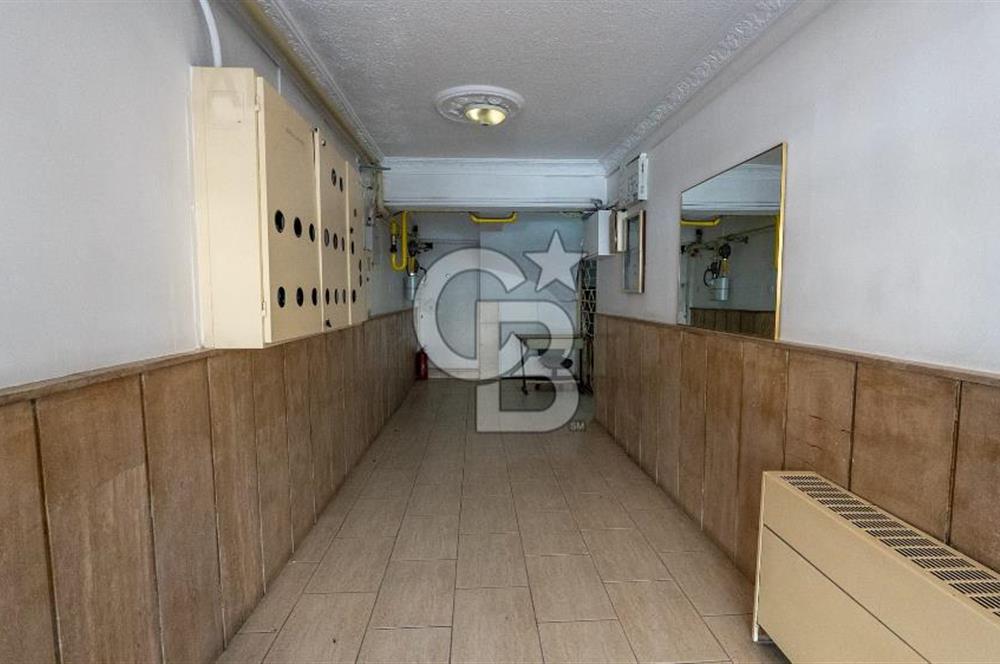 Susuzdede yanı Mithatpaşa cadde üstü satılık 3+1 Fırsat Daire