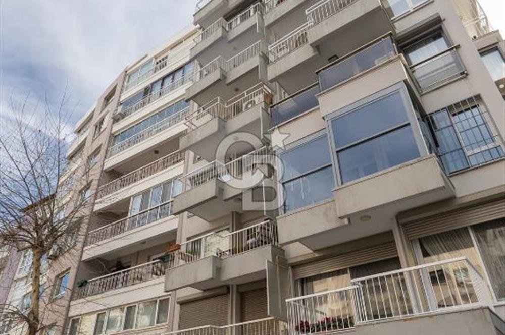 Susuzdede yanı Mithatpaşa cadde üstü satılık 3+1 Fırsat Daire