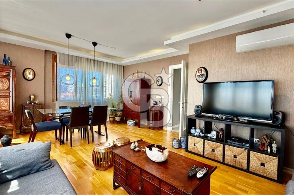 KOZYATAĞI ŞAKACI SOKAK 'TA ADALAR MANZARALI 3+1 KİRALIK DAİRE