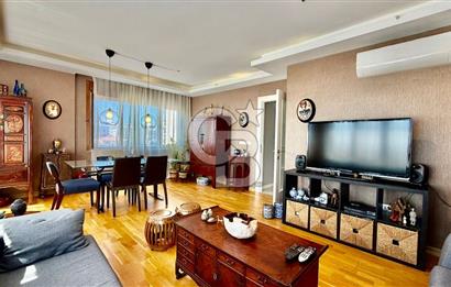 KOZYATAĞI ŞAKACI SOKAK 'TA ADALAR MANZARALI 3+1 KİRALIK DAİRE