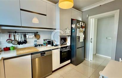 KOZYATAĞI ŞAKACI SOKAK 'TA ADALAR MANZARALI 3+1 KİRALIK DAİRE