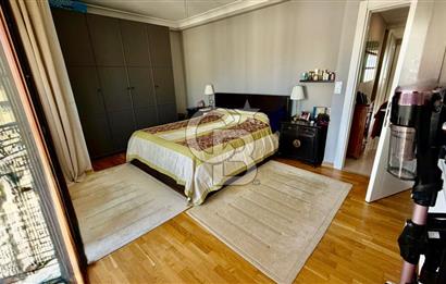 KOZYATAĞI ŞAKACI SOKAK 'TA ADALAR MANZARALI 3+1 KİRALIK DAİRE