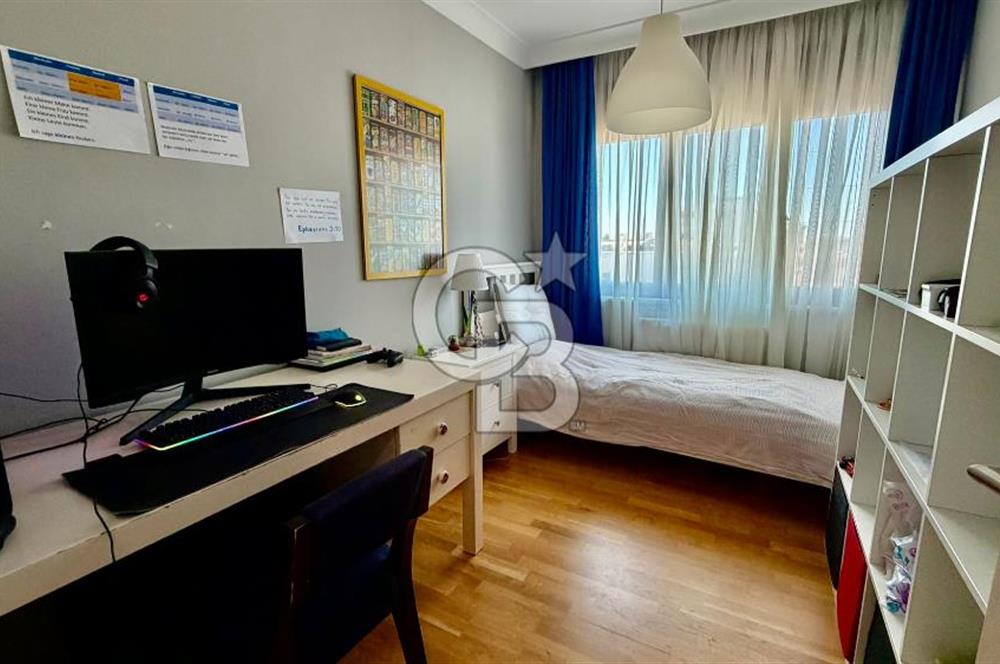 KOZYATAĞI ŞAKACI SOKAK 'TA ADALAR MANZARALI 3+1 KİRALIK DAİRE