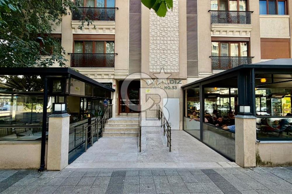 KOZYATAĞI ŞAKACI SOKAK 'TA ADALAR MANZARALI 3+1 KİRALIK DAİRE
