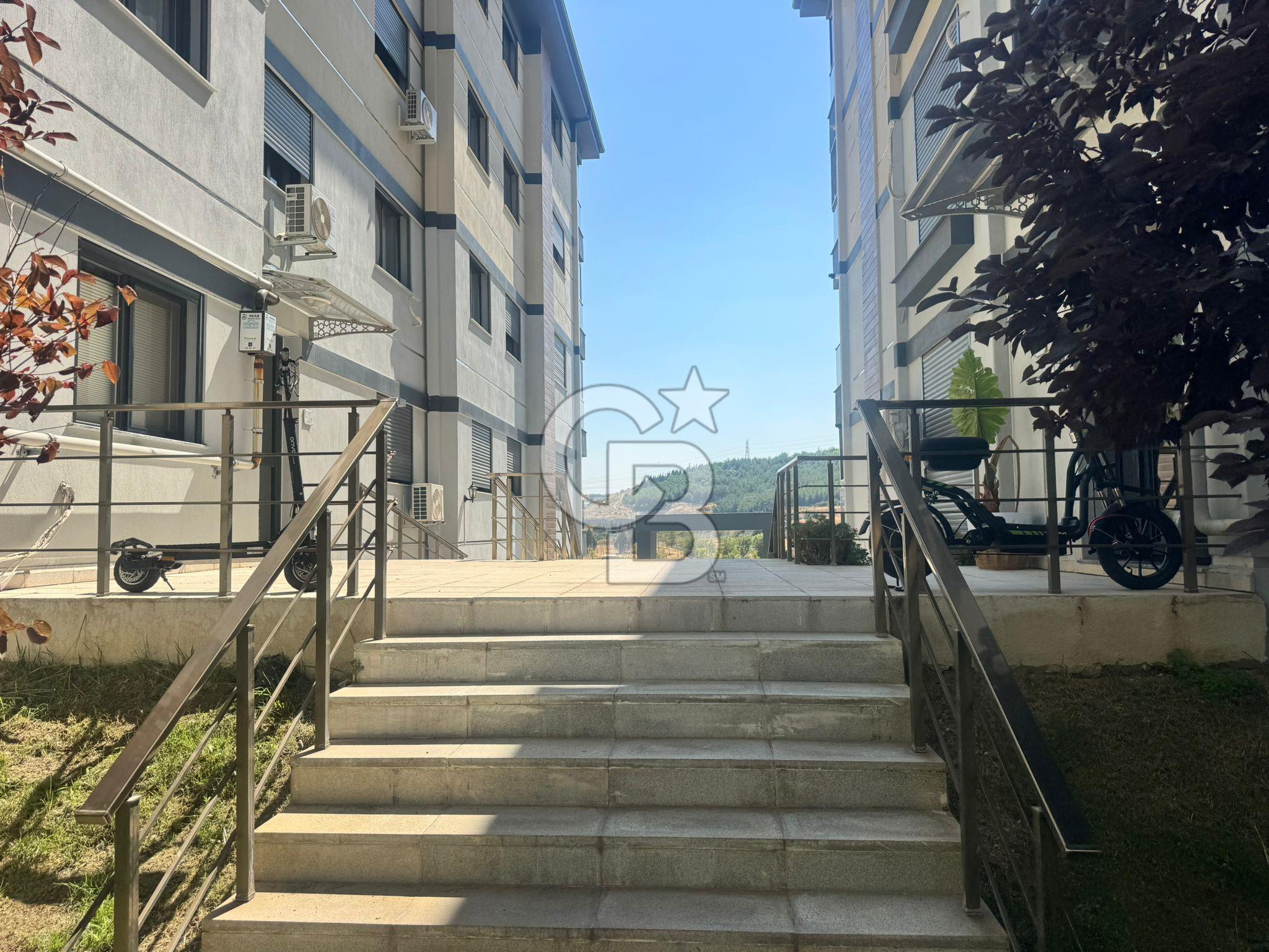 ALİAĞA SİTELER MAHALLESİ SAFİR SİTESİNDE SATILIK 1+1