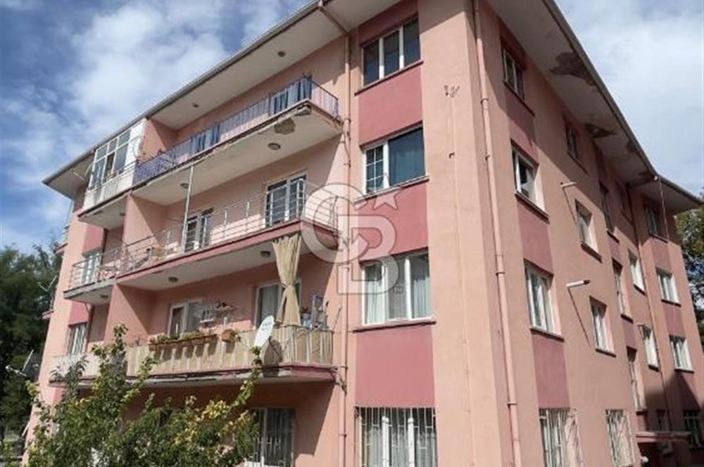 ESAT CADDESİ ÜZERİNDE 3+1 KİRALIK DAİRE – MERKEZİ KONUM