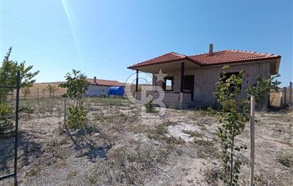 GÖLBAŞI SOĞULCAK'TA İÇİNDE NATAMAM MÜSTAKİL EV OLAN ARSA