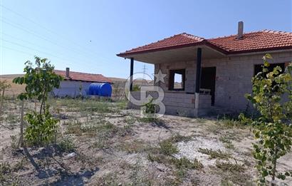GÖLBAŞI SOĞULCAK'TA İÇİNDE NATAMAM MÜSTAKİL EV OLAN ARSA
