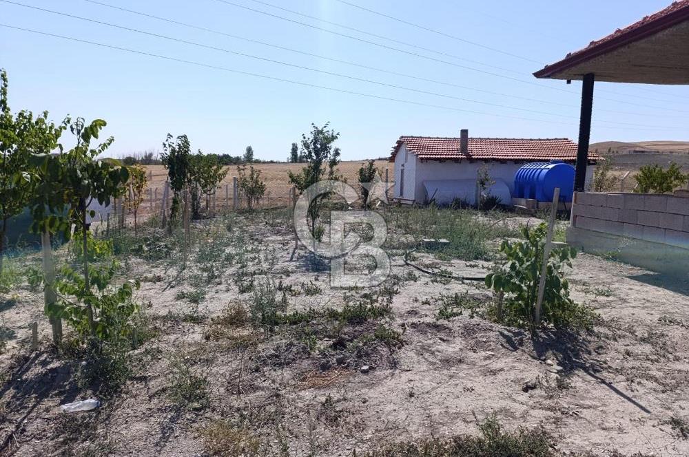 GÖLBAŞI SOĞULCAK'TA İÇİNDE NATAMAM MÜSTAKİL EV OLAN ARSA