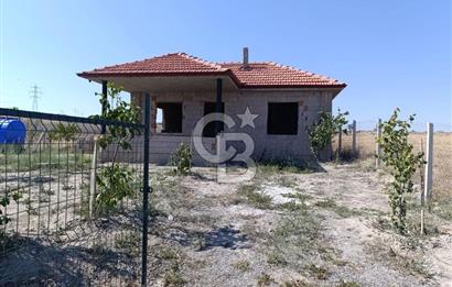 GÖLBAŞI SOĞULCAK'TA İÇİNDE NATAMAM MÜSTAKİL EV OLAN ARSA