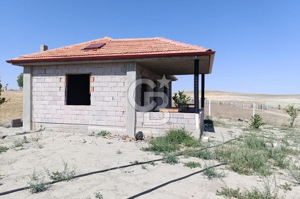 GÖLBAŞI SOĞULCAK'TA İÇİNDE NATAMAM MÜSTAKİL EV OLAN ARSA