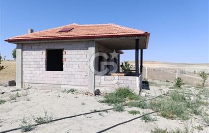 GÖLBAŞI SOĞULCAK'TA İÇİNDE NATAMAM MÜSTAKİL EV OLAN ARSA