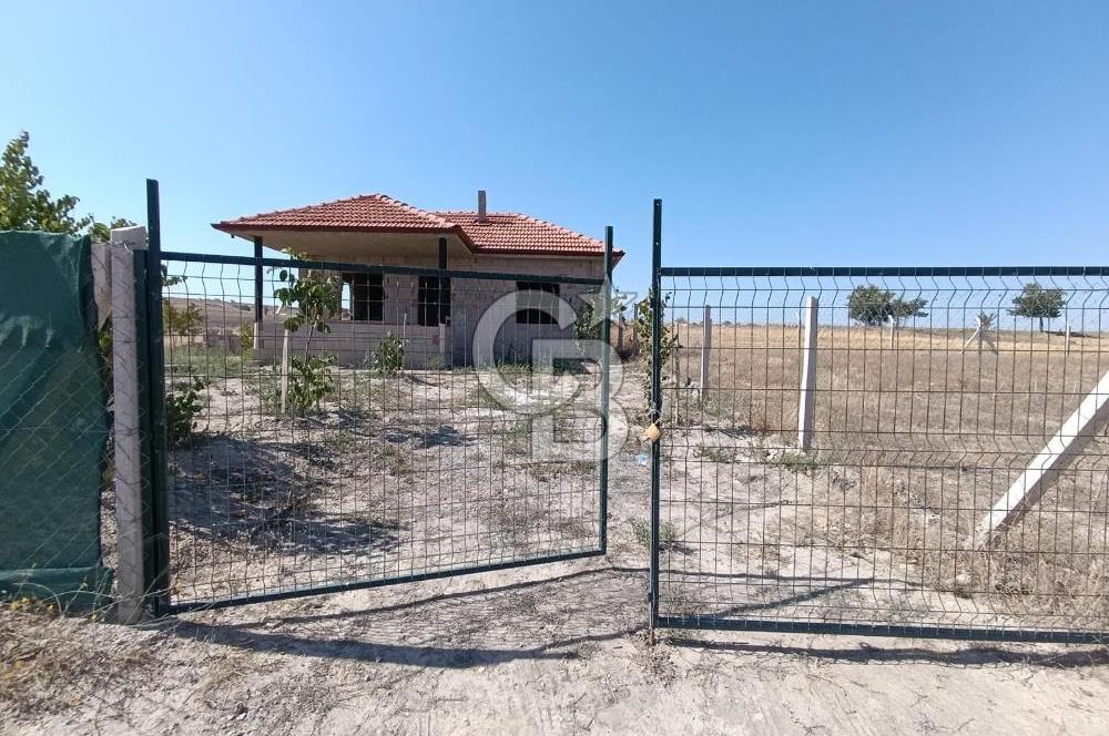 GÖLBAŞI SOĞULCAK'TA İÇİNDE NATAMAM MÜSTAKİL EV OLAN ARSA