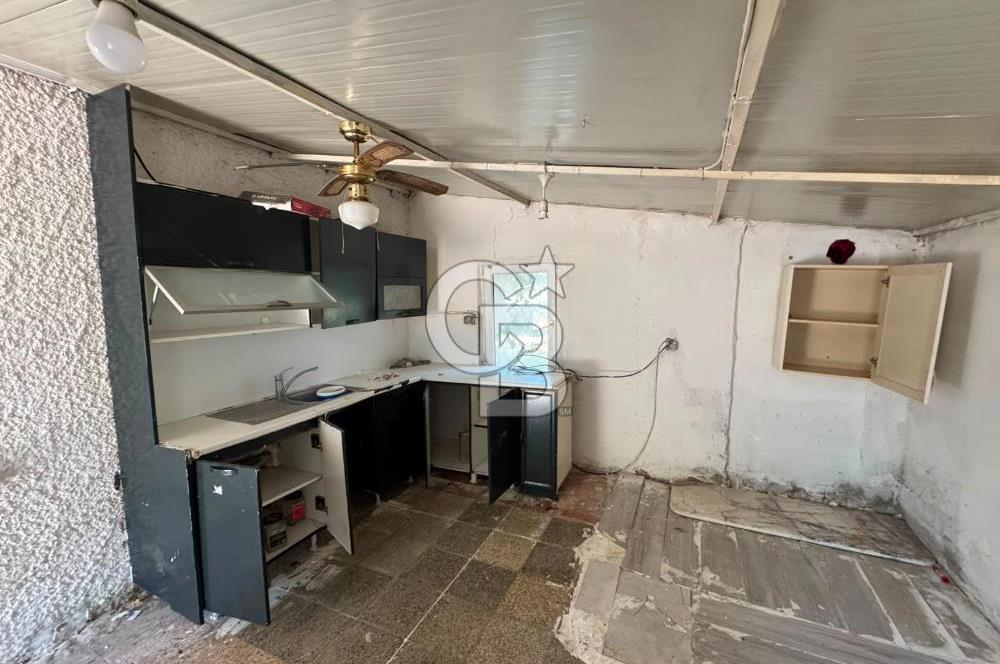 MUĞLA MİLAS'DA GENİŞ ARSA İÇİNDE SATILIK MÜSTAKİL VİLLA
