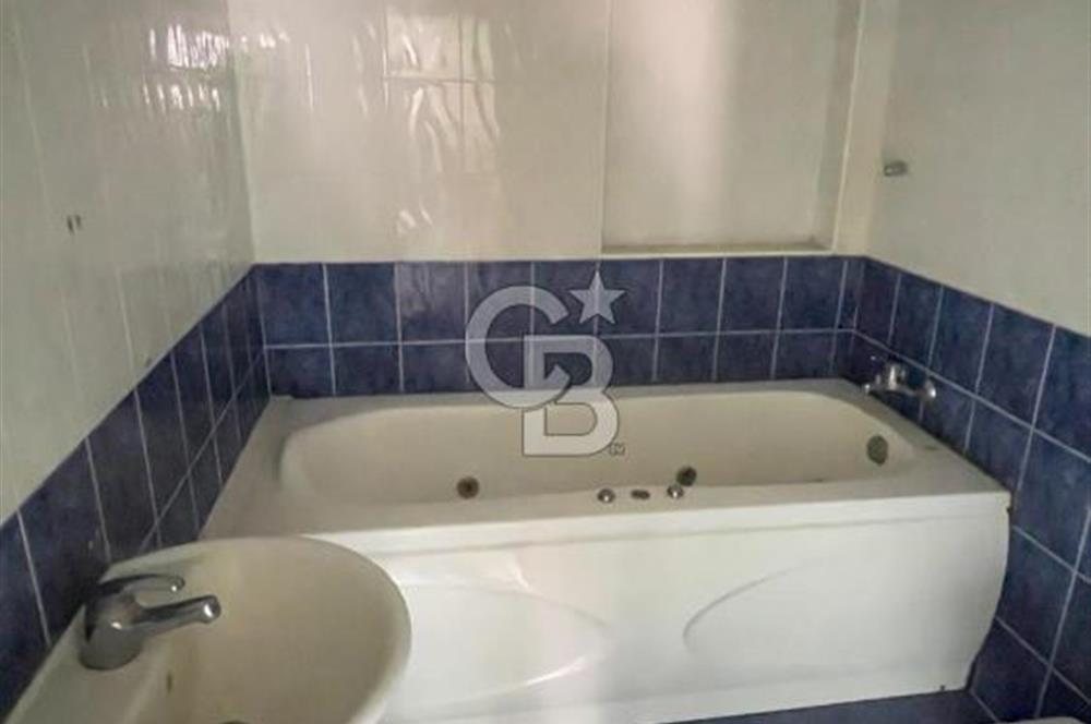 ESAT CADDESİ ÜZERİNDE 3+1 KİRALIK DAİRE – MERKEZİ KONUM