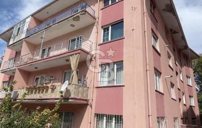 ESAT CADDESİ ÜZERİNDE 3+1 KİRALIK DAİRE – MERKEZİ KONUM