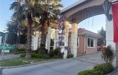 BAHÇEŞEHİR CITYCOURT'TA GÖLET MANZARALI 3+1 SATILIK DAİRE