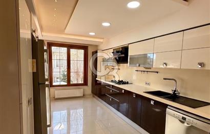 BAHÇEŞEHİR CITYCOURT'TA GÖLET MANZARALI 3+1 SATILIK DAİRE