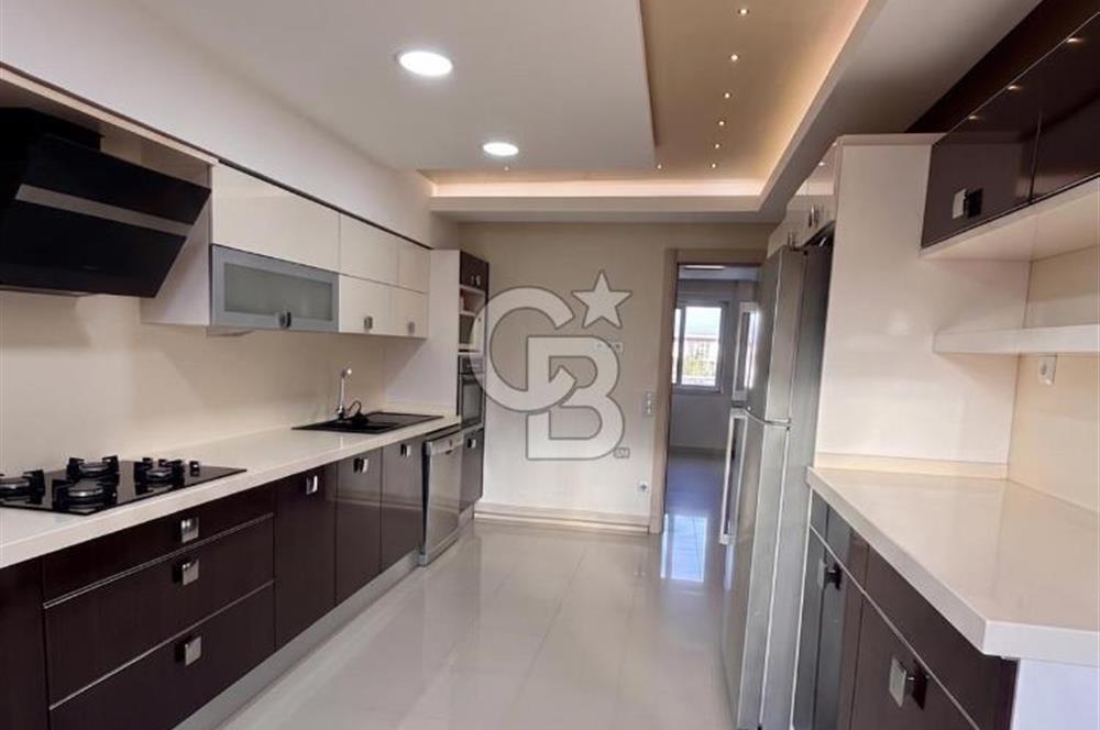 BAHÇEŞEHİR CITYCOURT'TA GÖLET MANZARALI 3+1 SATILIK DAİRE