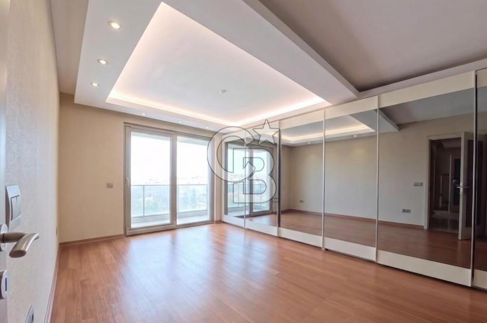 BAHÇEŞEHİR CITYCOURT'TA GÖLET MANZARALI 3+1 SATILIK DAİRE
