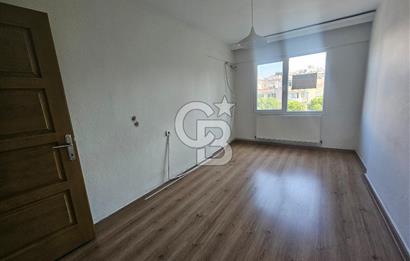 Bornova'nın merkezi konumunda 3+1 kiralık daire