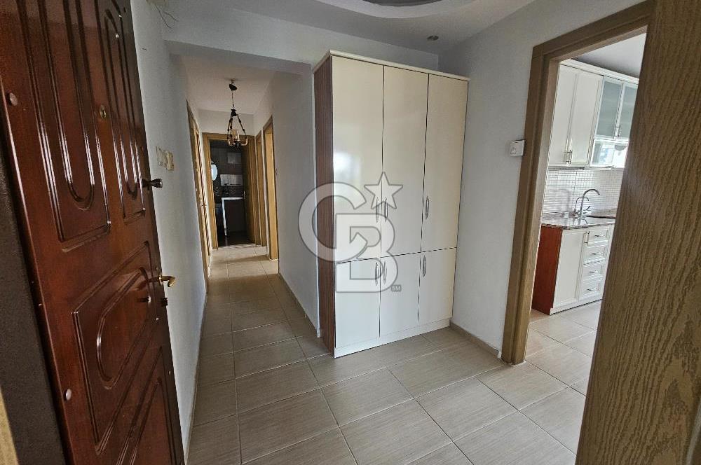 Bornova'nın merkezi konumunda 3+1 kiralık daire