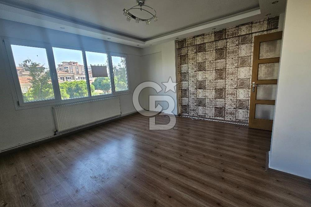 Bornova'nın merkezi konumunda 3+1 kiralık daire
