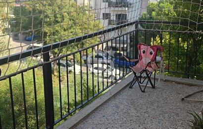 Bornova'nın merkezi konumunda 3+1 kiralık daire
