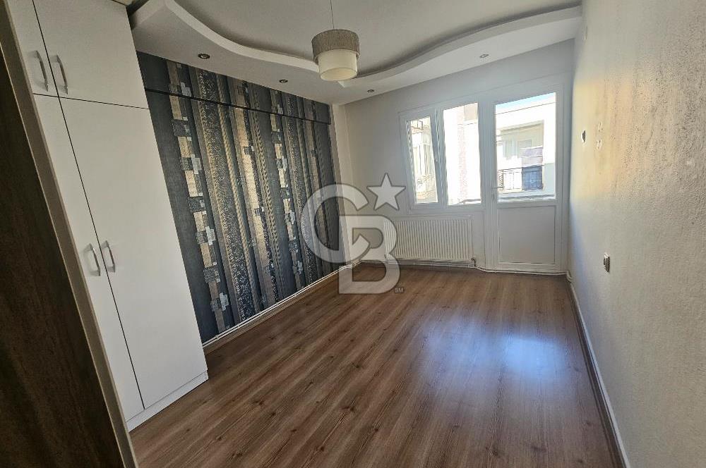 Bornova'nın merkezi konumunda 3+1 kiralık daire