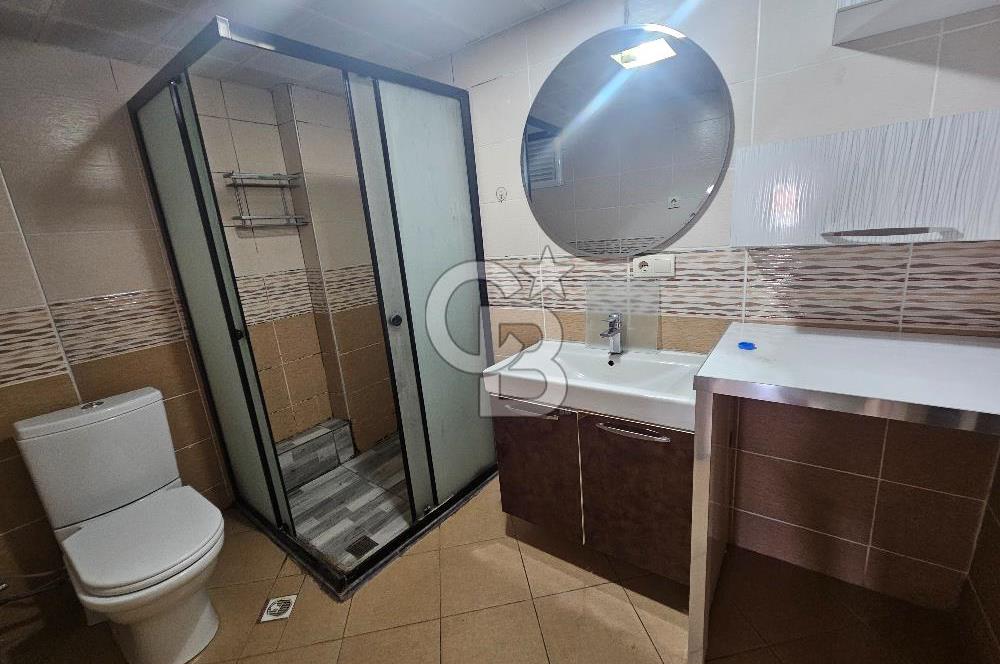 Bornova'nın merkezi konumunda 3+1 kiralık daire