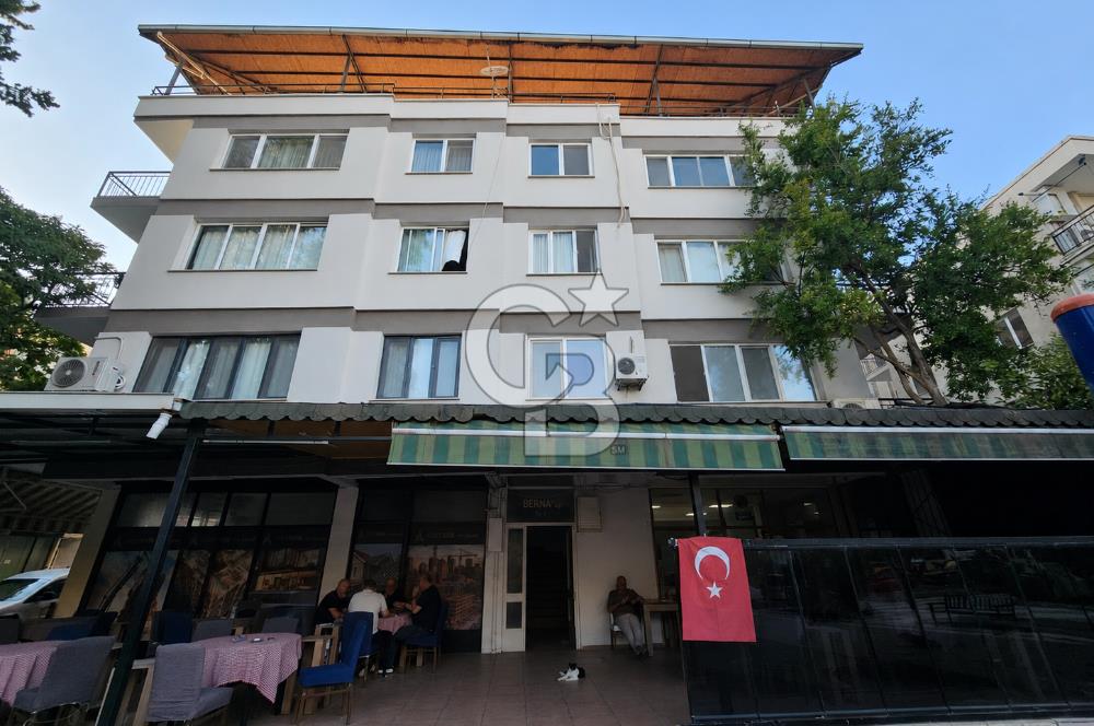 Bornova'nın merkezi konumunda 3+1 kiralık daire