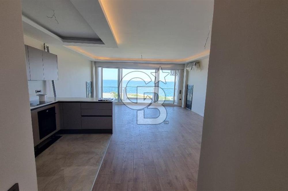 Alsancak Kordon'da Deniz Manzaralı, Tadilatlı 3+1 Kiralık Daire