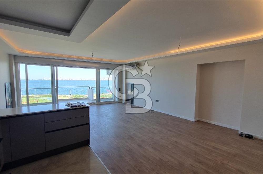 Alsancak Kordon'da Deniz Manzaralı, Tadilatlı 3+1 Kiralık Daire