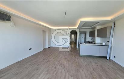 Alsancak Kordon'da Deniz Manzaralı, Tadilatlı 3+1 Kiralık Daire